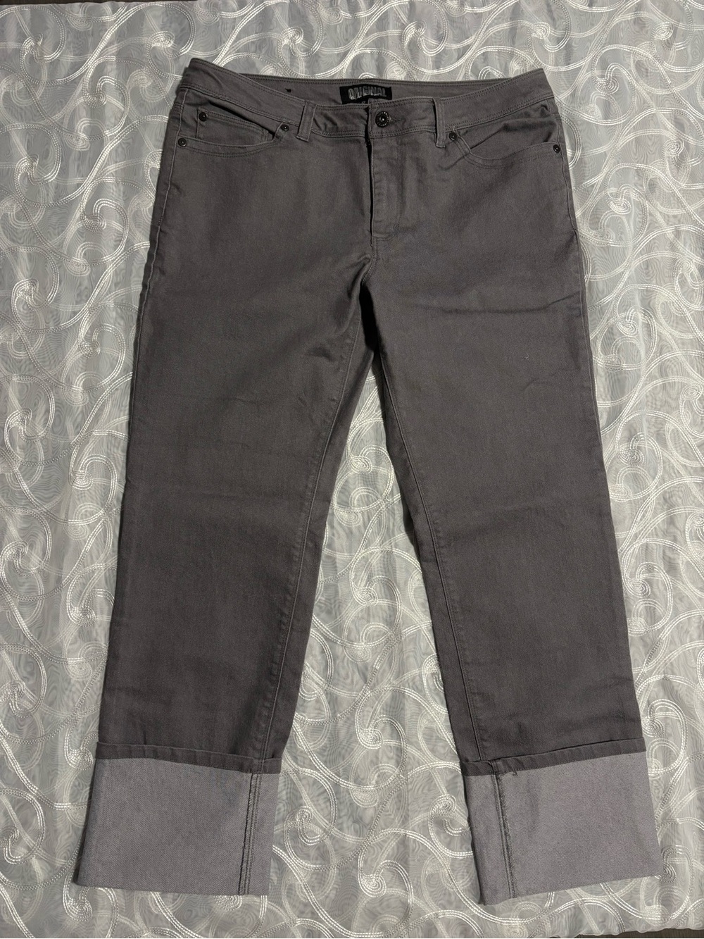Nicole Miller Gray Relaxed Straight Jeans with Cuffed Hem